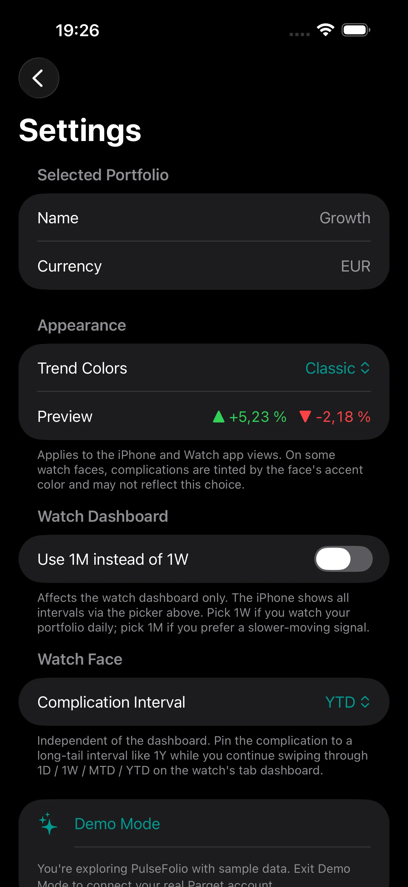 PulseFolio iOS settings screen with trend colors, watch dashboard interval, and watch face complication interval options
